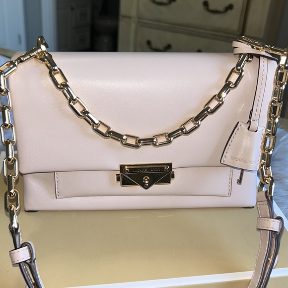 ❌Sold‼️Michael Kors Cece Medium Chain Shoulder Leather Bag - Picture 2 of 8